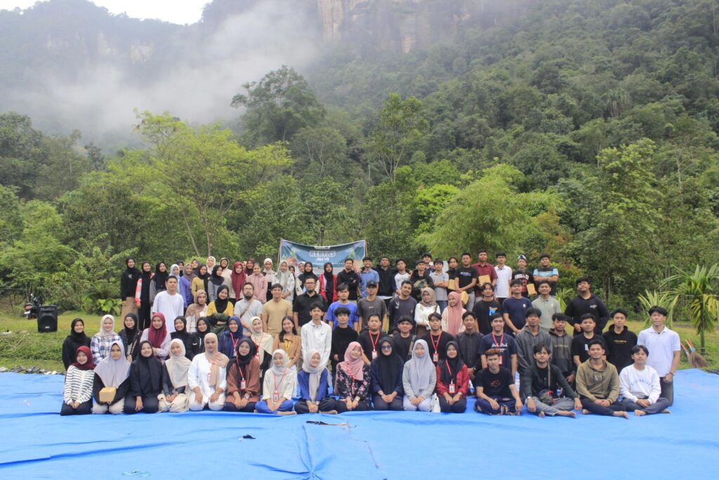 Mewujudkan Kebersamaan Dalam KERTAS “Keakraban Tanpa Batas” JILID VII Mahasiswa Program Studi Ekonomi Pembangunan